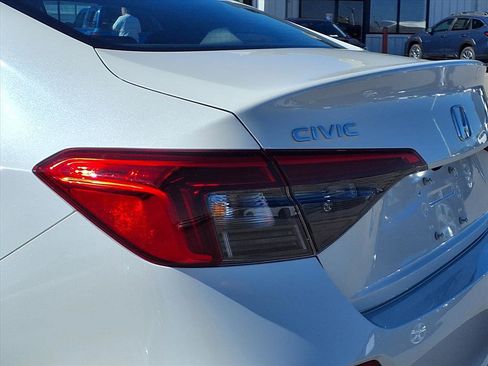 Used 2024 Honda Civic Sport image 23