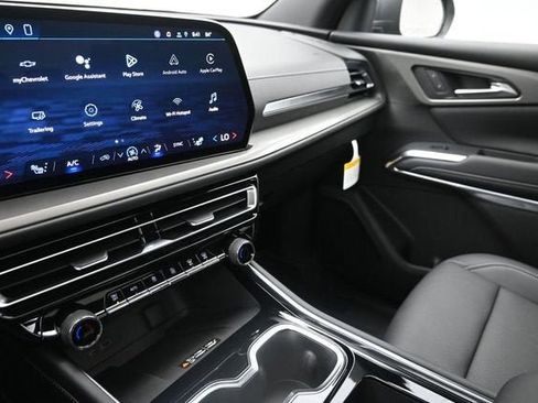 New 2026 Chevrolet Traverse LT FWD image 30