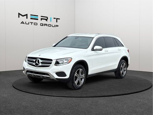 Used 2019 Mercedes-Benz GLC 300 image 4