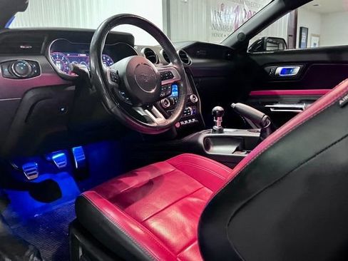 Used 2020 Ford Mustang GT Premium w/ Equipment Group 401A RWD image 8
