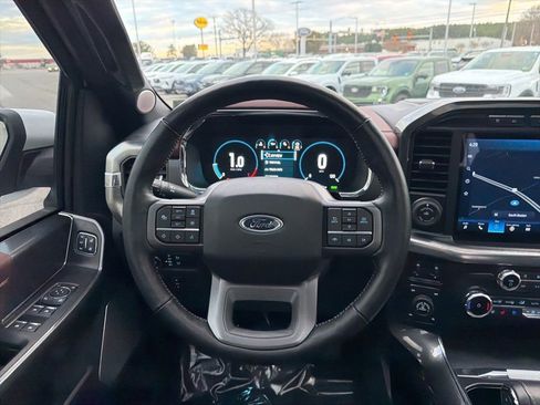 Certified 2022 Ford F150 Lariat w/ Equipment Group 502A High image 24