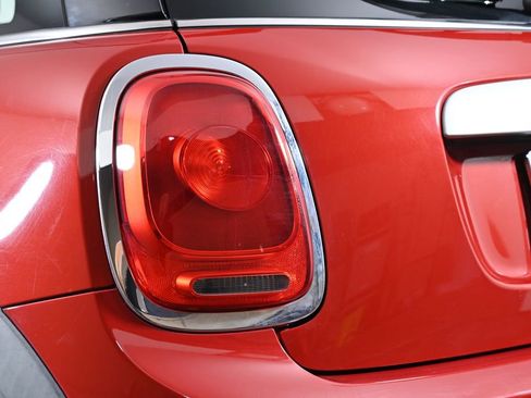 Used 2015 MINI Cooper 2-Door Hardtop FWD image 10