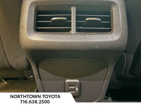 Used 2024 GMC Terrain SLE image 16