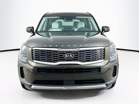 Used 2020 Kia Telluride S FWD image 2