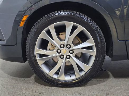 Used 2019 Chevrolet Blazer Premier w/ Sun and Wheels Package image 11