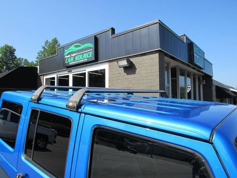 Used 2016 Jeep Wrangler Unlimited Sahara w/ Connectivity Group AWD/4WD image 17