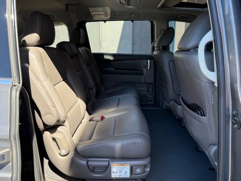 Used 2014 Honda Odyssey Touring Elite image 22