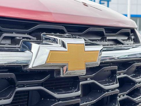 Used 2024 Chevrolet Trax LS image 11