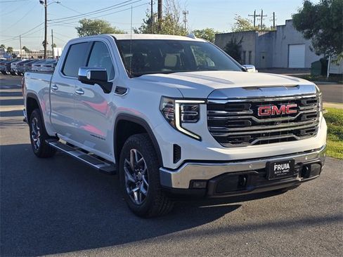 New 2026 GMC Sierra 1500 SLT image 3