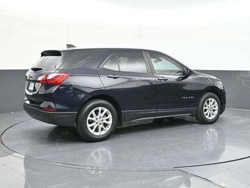 Used 2021 Chevrolet Equinox LS image 15
