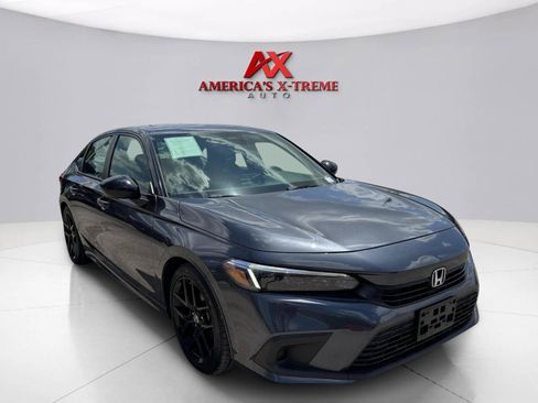 Used 2023 Honda Civic Sport image 8