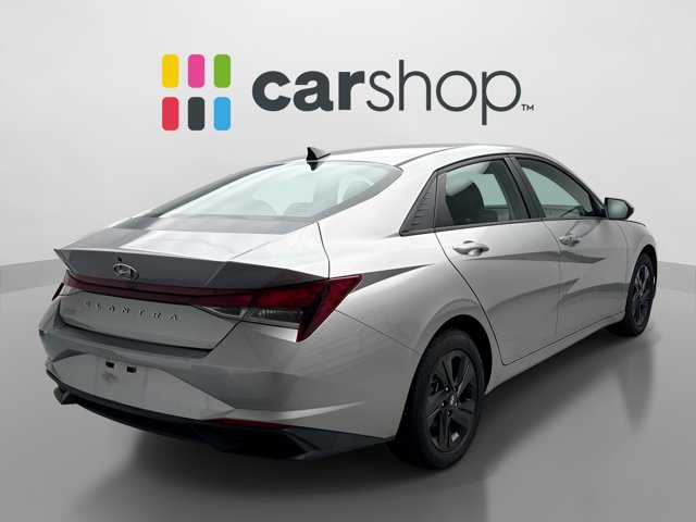 Used 2021 Hyundai Elantra SEL w/ Convenience Package FWD image 5