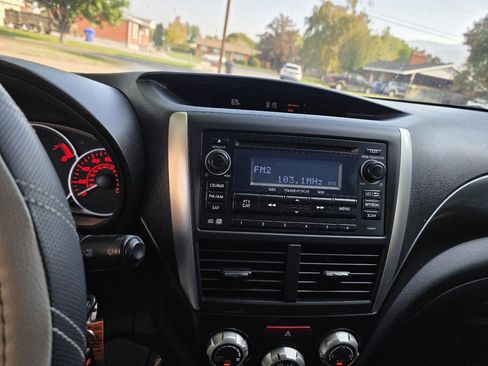 Used 2014 Subaru Impreza WRX Sedan image 15