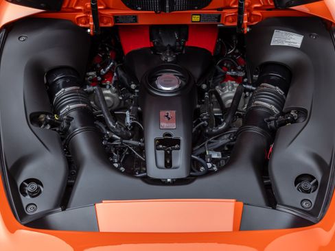 Certified 2022 Ferrari F8 Tributo image 23