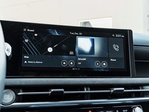 Certified 2025 Hyundai Santa Cruz Limited image 16