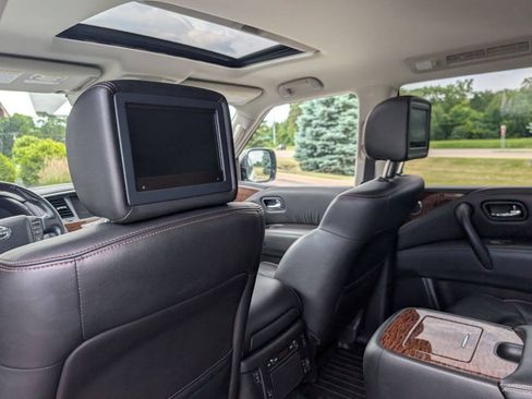 Used 2018 Nissan Armada Platinum w/ Captain Seat Package AWD/4WD image 15