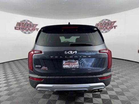 Used 2022 Kia Telluride S image 6