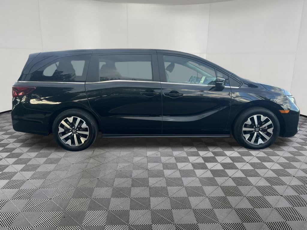 Used 2025 Honda Odyssey EX-L image 10