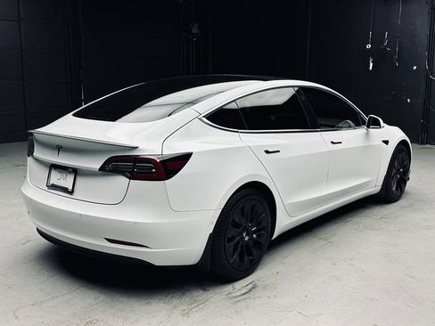 Used 2018 Tesla Model 3 Long Range RWD image 7