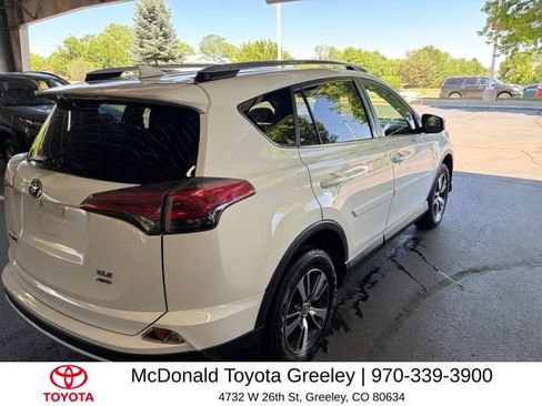 Used 2018 Toyota RAV4 XLE AWD/4WD image 5