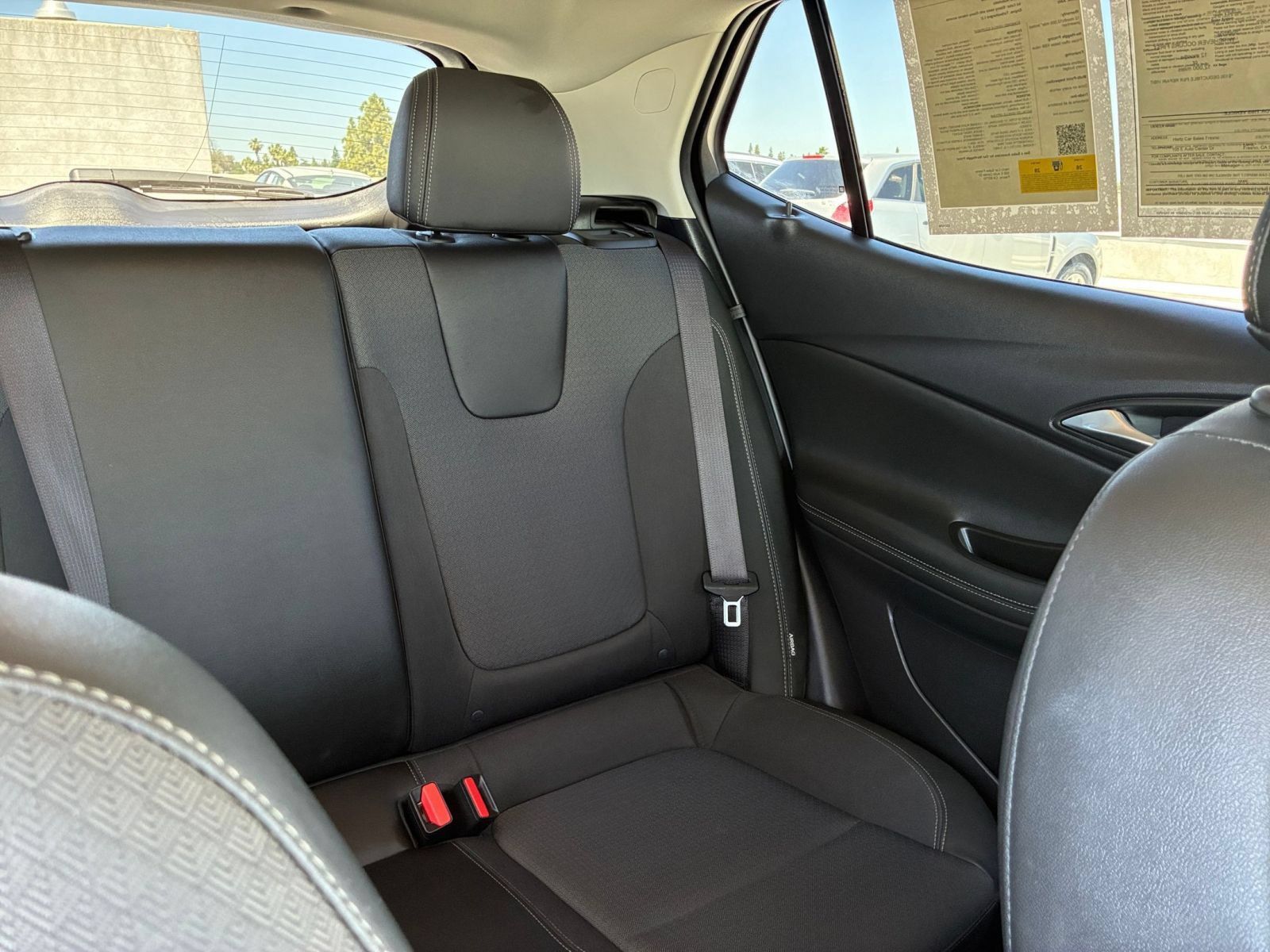 Used 2025 Buick Encore GX Preferred AWD/4WD image 35