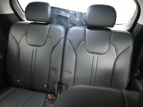 Certified 2025 Kia Sorento SX image 32