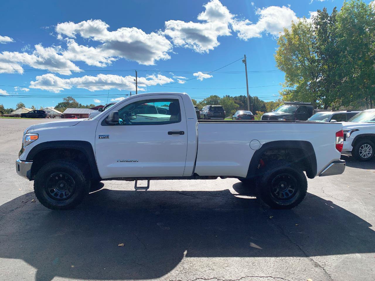Used 2017 Toyota Tundra SR AWD/4WD image 5