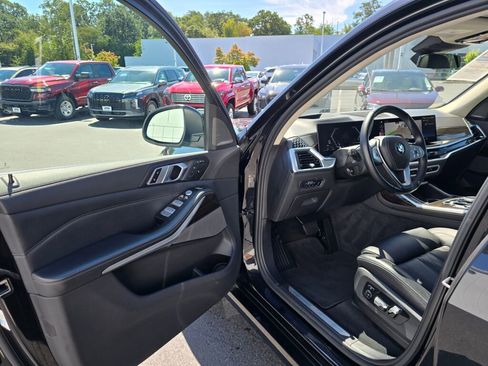 Used 2023 BMW X7 xDrive40i image 19