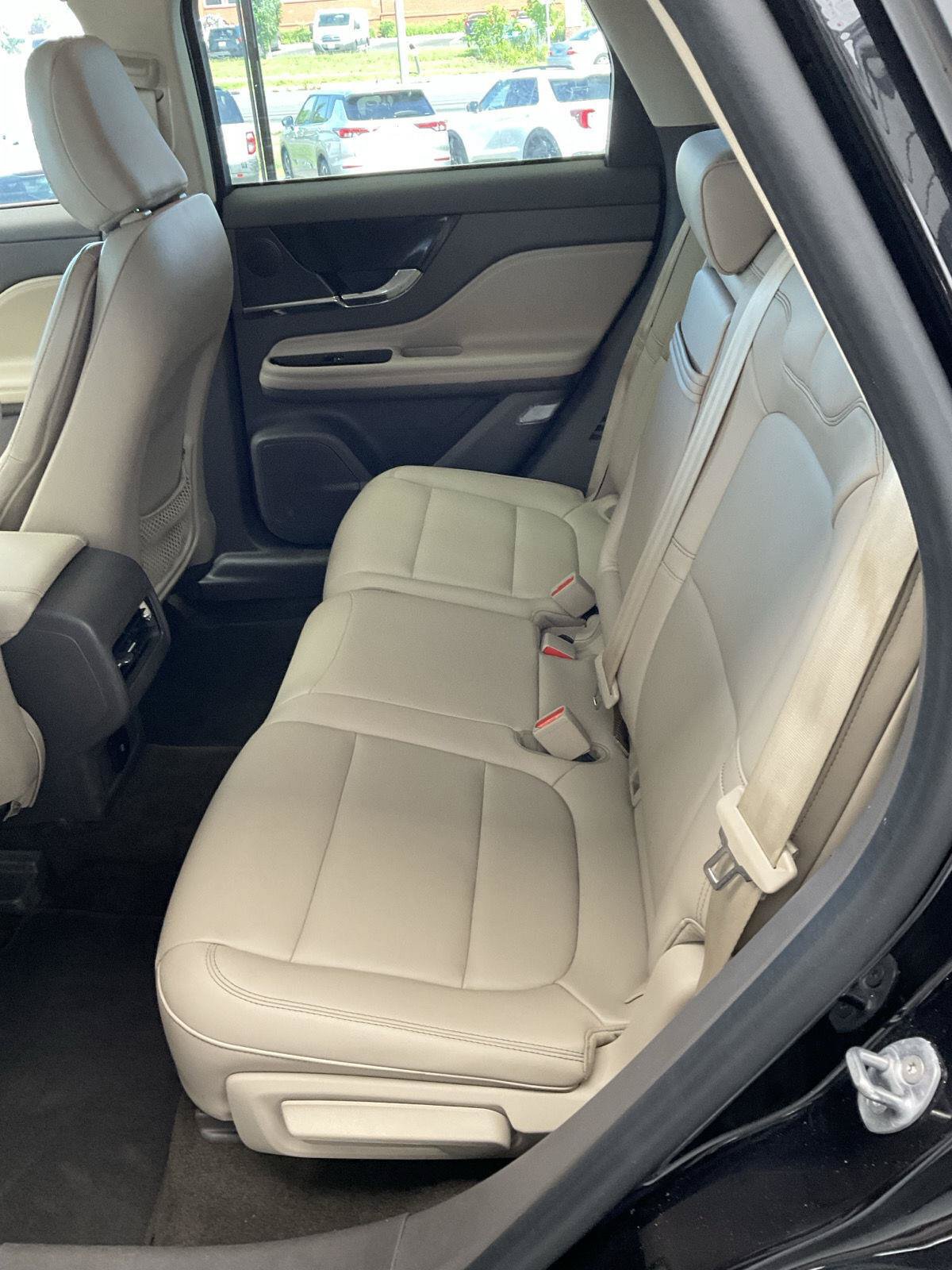 Certified 2023 Lincoln Corsair AWD image 10