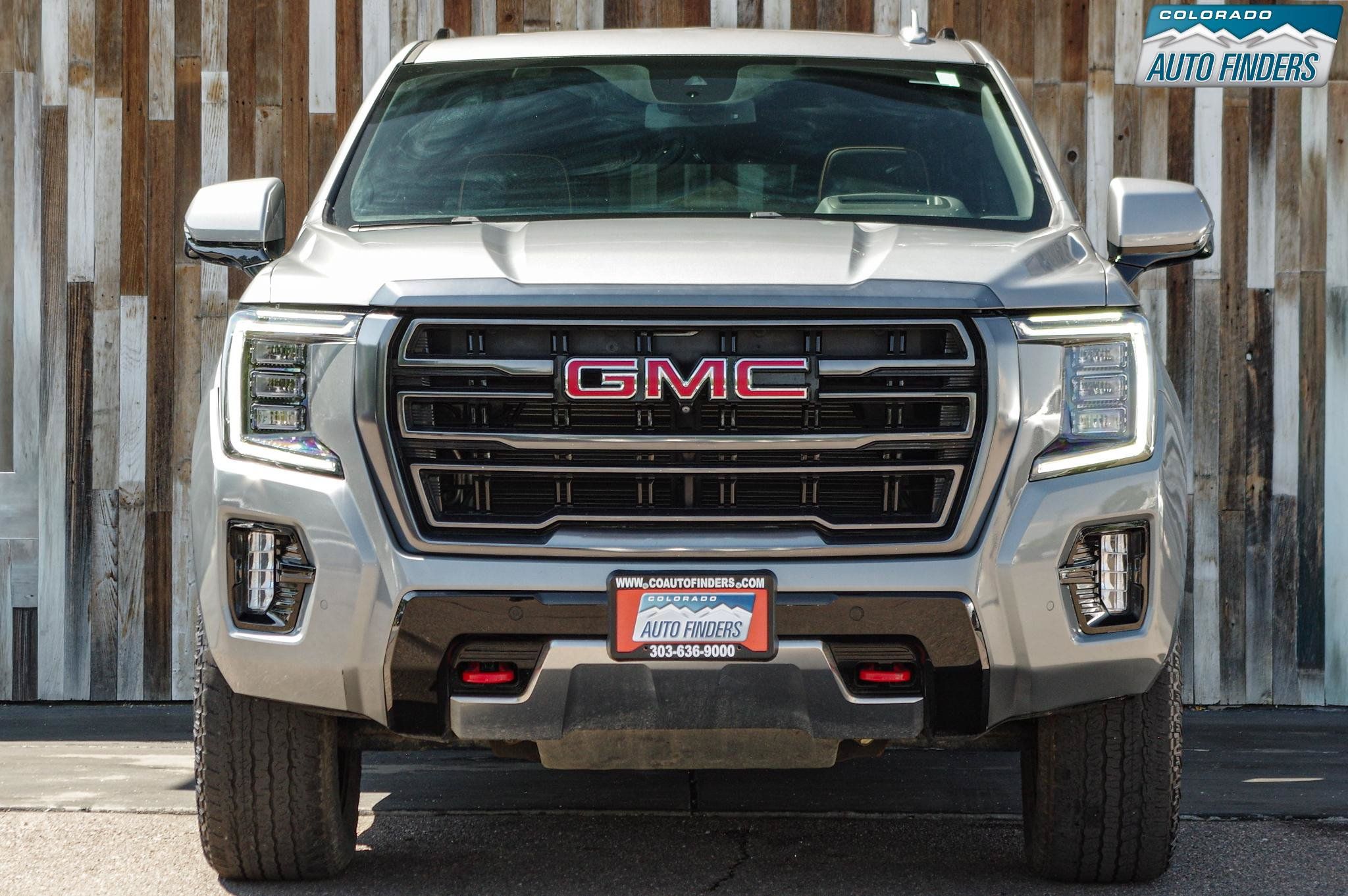 Used 2023 GMC Yukon XL AT4 w/ AT4 Premium Plus Package AWD/4WD image 6
