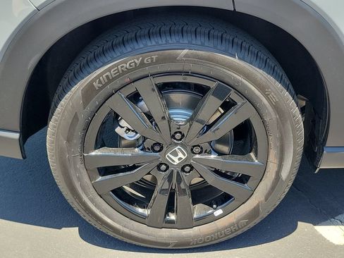 Certified 2027 Honda HR-V Sport image 7