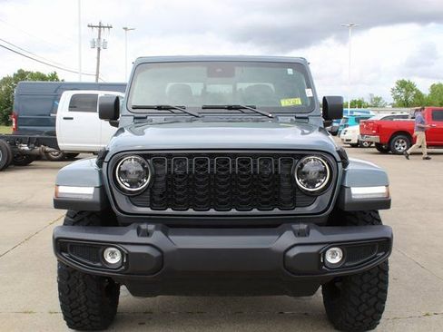 New 2025 Jeep Gladiator Willys image 7