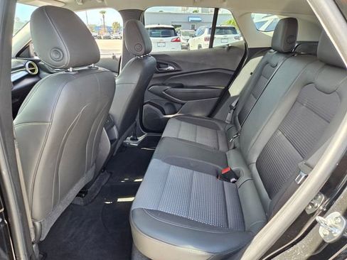 Used 2024 Chevrolet Trax LT image 15