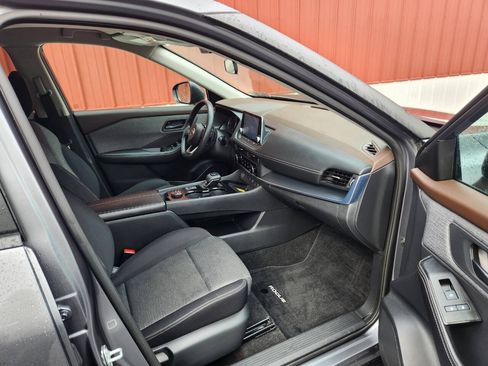 Used 2021 Nissan Rogue S AWD/4WD image 14