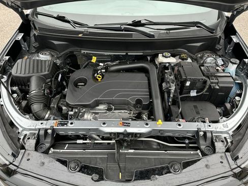 Used 2024 Chevrolet Equinox RS image 32