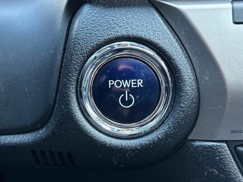 Used 2016 Lexus ES 300h image 33