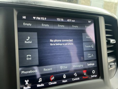 Used 2020 RAM 3500 Big Horn w/ Level 2 Equipment Group image 20