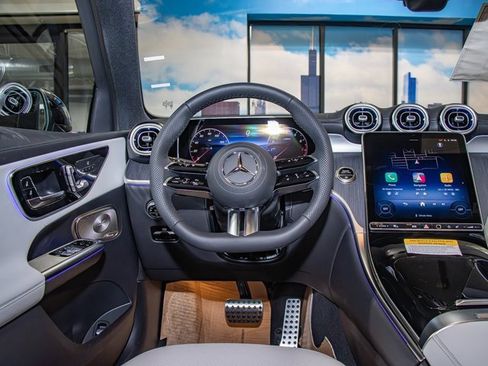 New 2026 Mercedes-Benz GLC 300 4MATIC image 16