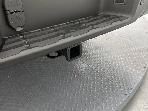 New 2026 Nissan Frontier SV w/ Tow Package image 14