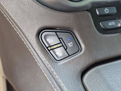 Used 2016 Chevrolet Tahoe LTZ AWD/4WD image 31