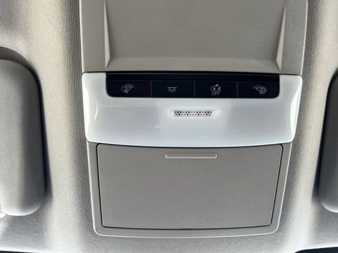 Used 2025 Nissan Sentra S FWD image 7