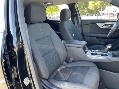 Used 2022 Chevrolet Blazer LT w/ LPO, Black Grille Bar Package FWD image 26