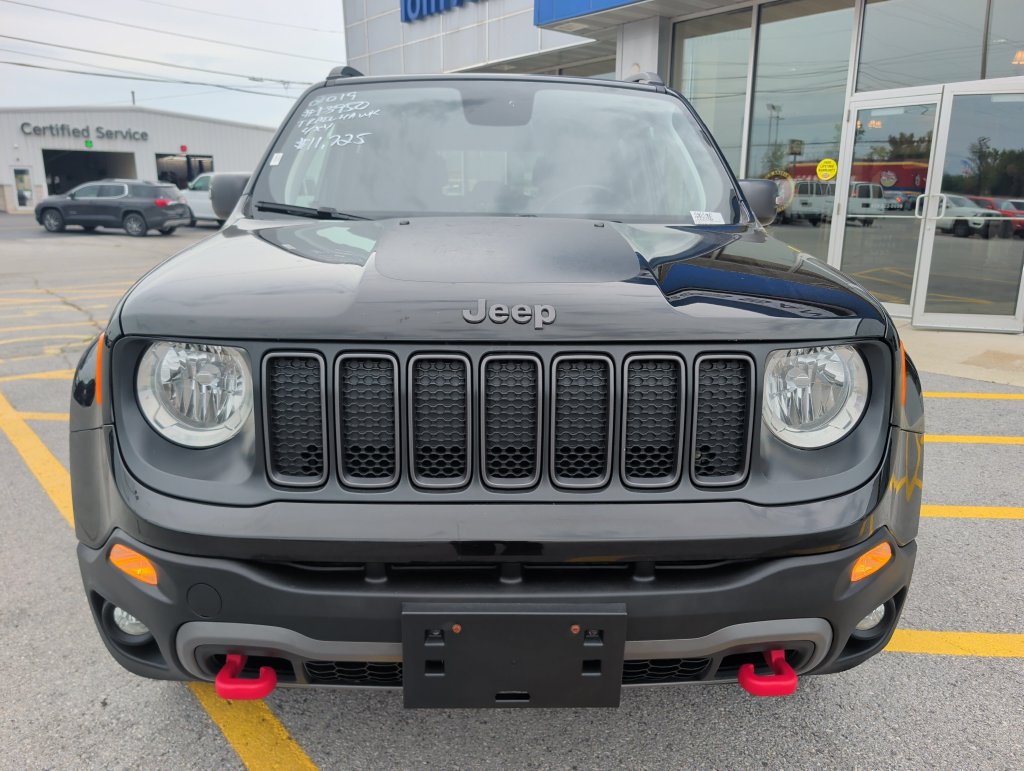 Used 2019 Jeep Renegade Trailhawk w/ Cold Weather Group II AWD/4WD image 2