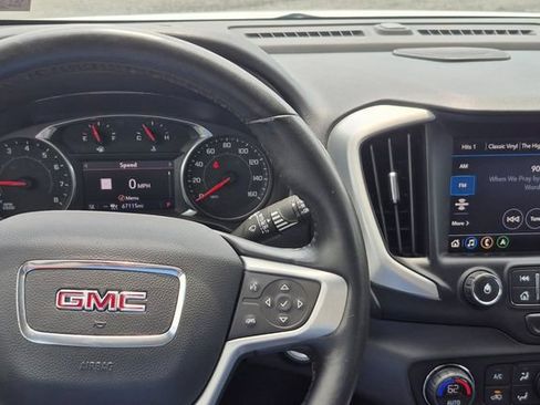 Used 2020 GMC Terrain SLT w/ Preferred Package AWD/4WD image 9