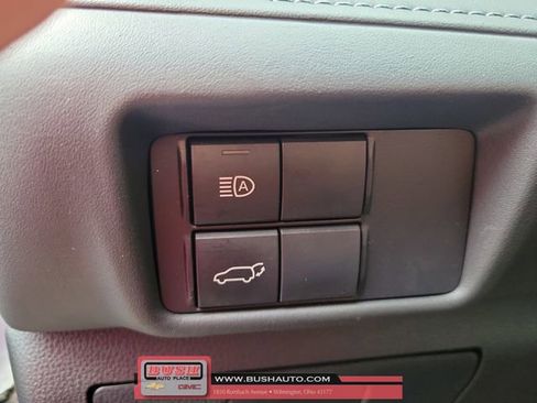 Used 2021 Toyota Highlander XLE image 23