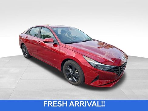 Used 2023 Hyundai Elantra SEL FWD image 1