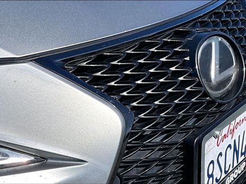 Used 2017 Lexus IS 200t image 29