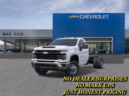 New 2026 Chevrolet Silverado 3500 W/T w/ WT Convenience Package RWD image 8