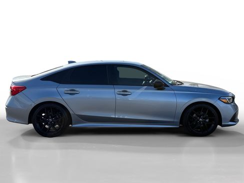 Used 2023 Honda Civic Sport image 6