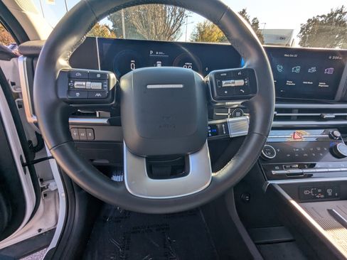 Used 2025 Hyundai Santa Fe SEL image 20